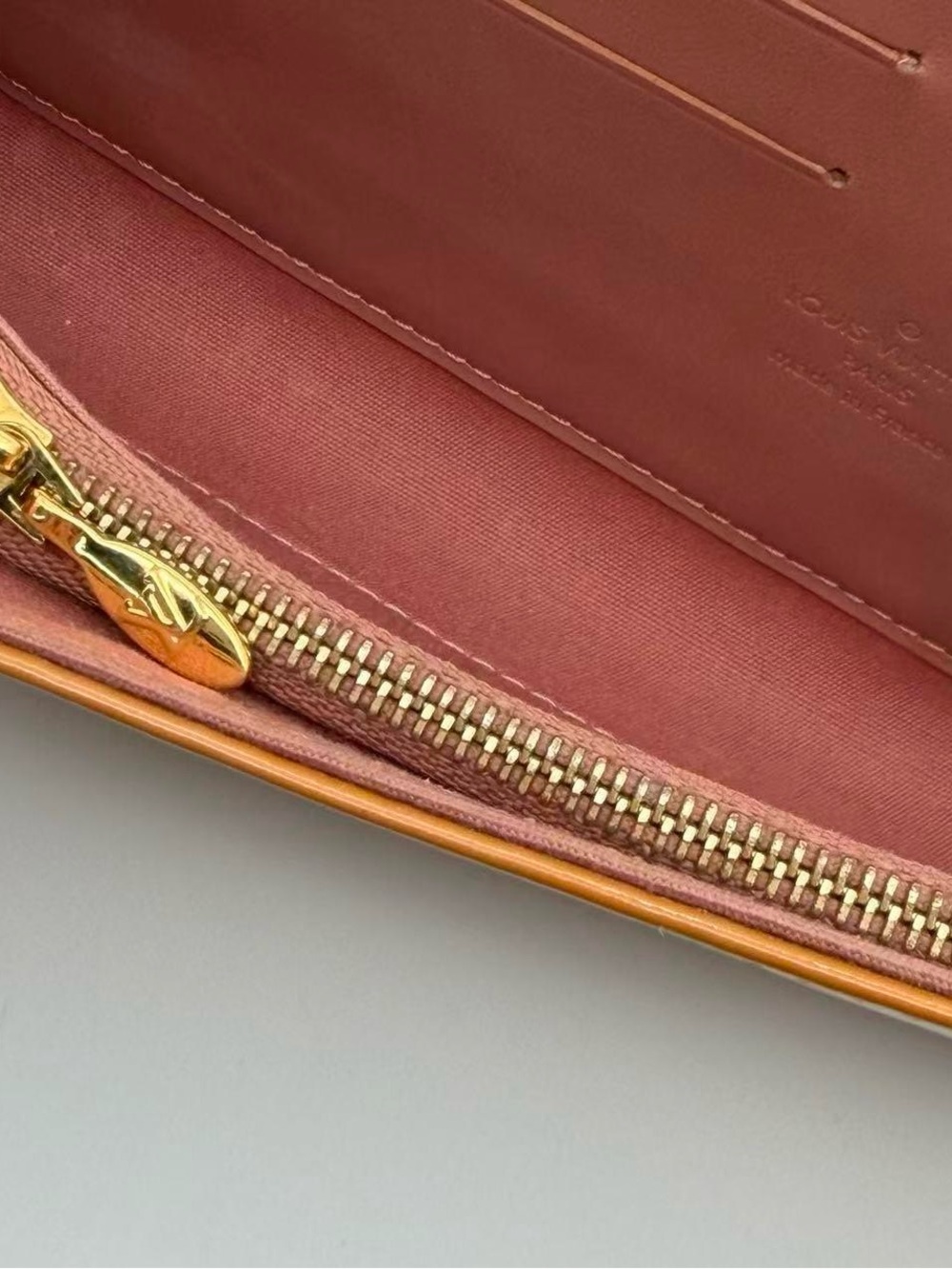Louis Vuitton Rossmore Clutch Bag Shoulder Tan Monogram Vernis - Picture 4 of 8